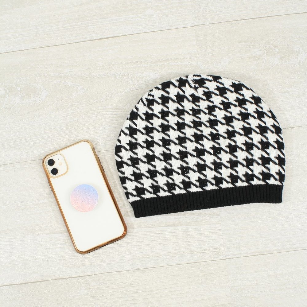 🥰WB Rhinestud Houndstooth Beanie